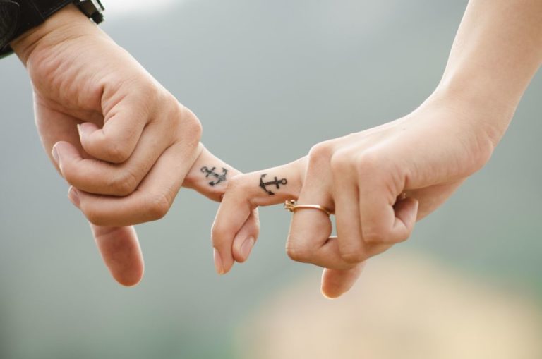 amour relation amoureuse mains