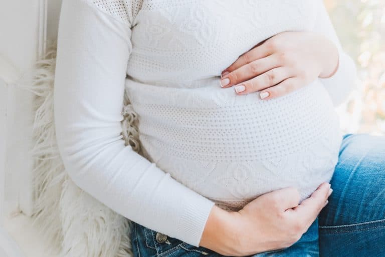 femme enceinte grossesse ventre quotidien