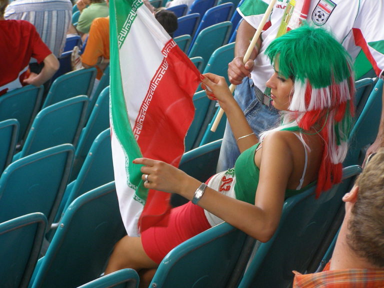 lieux interdits aux femmes stade foot