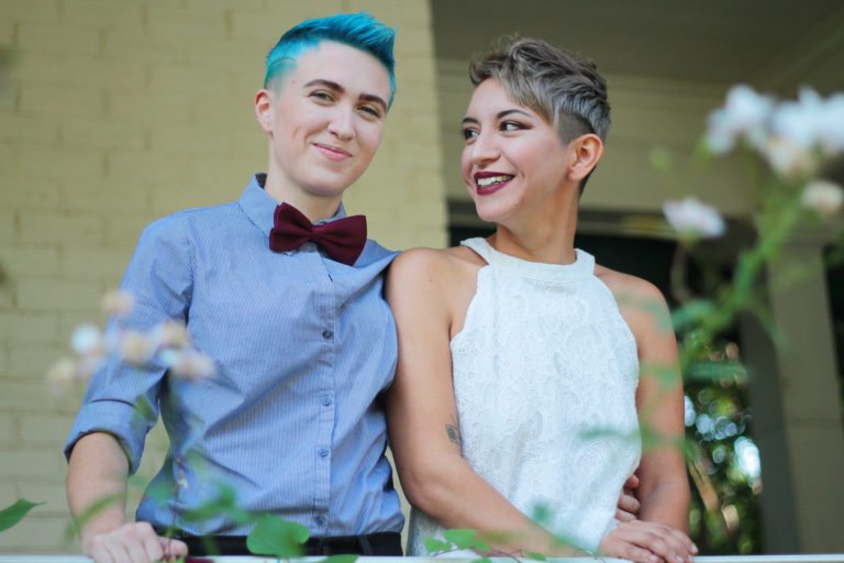 couple gay mariage ou pacs lesbiennes homosexuel