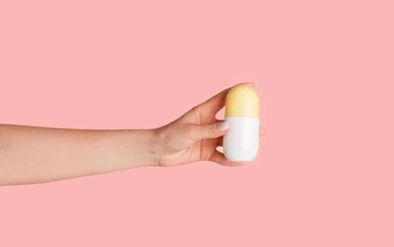 déo stick plastique déodorant article hygiène anti transpiration croyances