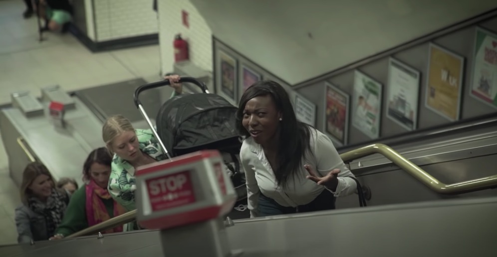 escalator interdiction femmes metro londres