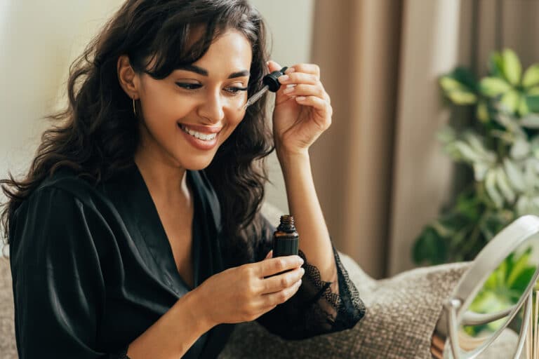 solutions anti-rides femme huile essentielle remède naturel peau