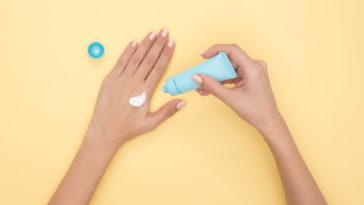mains froides produits de beauté à éviter