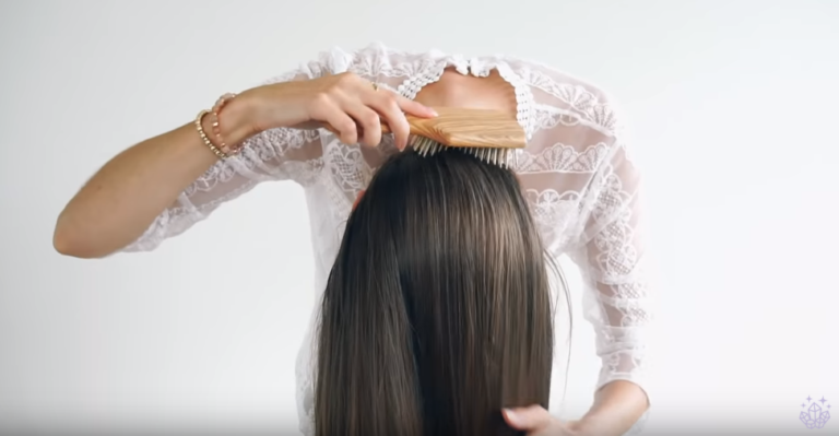 se brosser les cheveux