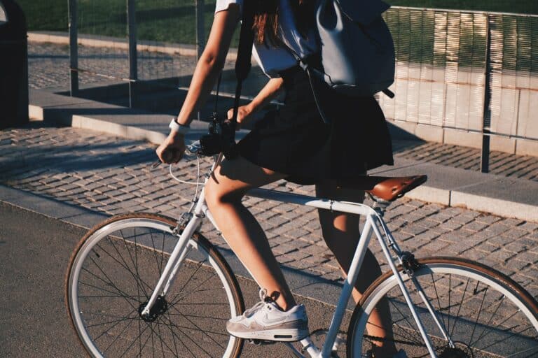 faire du vélo jupe robe femme sport
