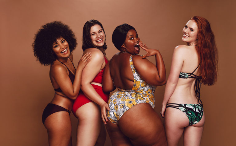 été maillot de bain femmes morphologie vacances plage body positive complexes