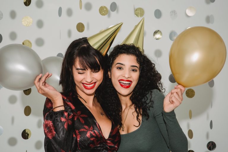 anniversaire fête soirée copines ballon