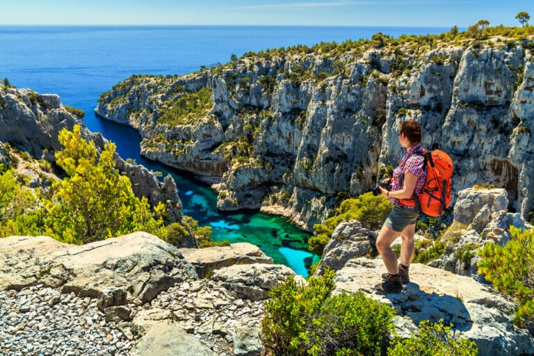 Calanques D'En Vau Cassis Marseille France rando femme