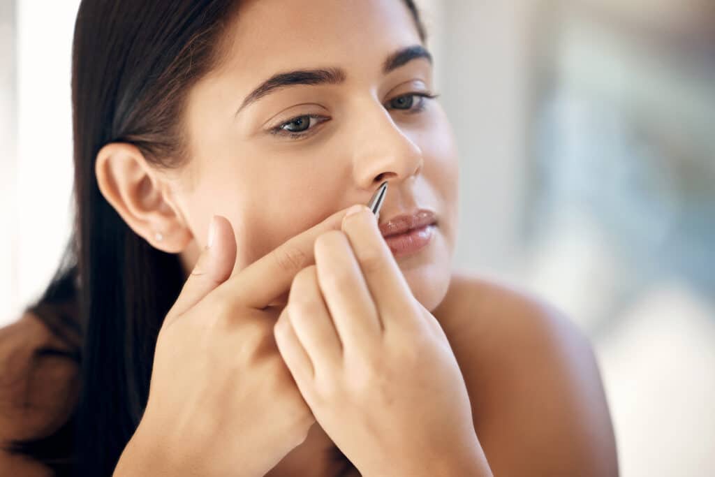 Comment Enlever Les Poils Du Nez Naturellement