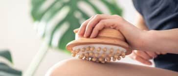 brosse bois anti cellulite femme jambe cuisses