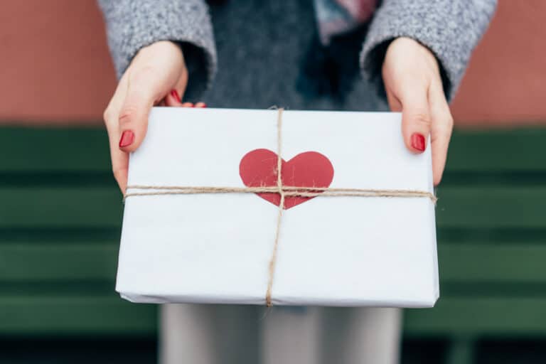 Saint Valentin lettre amour cadeau femme offrir