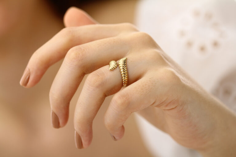 bijou femme main bague or
