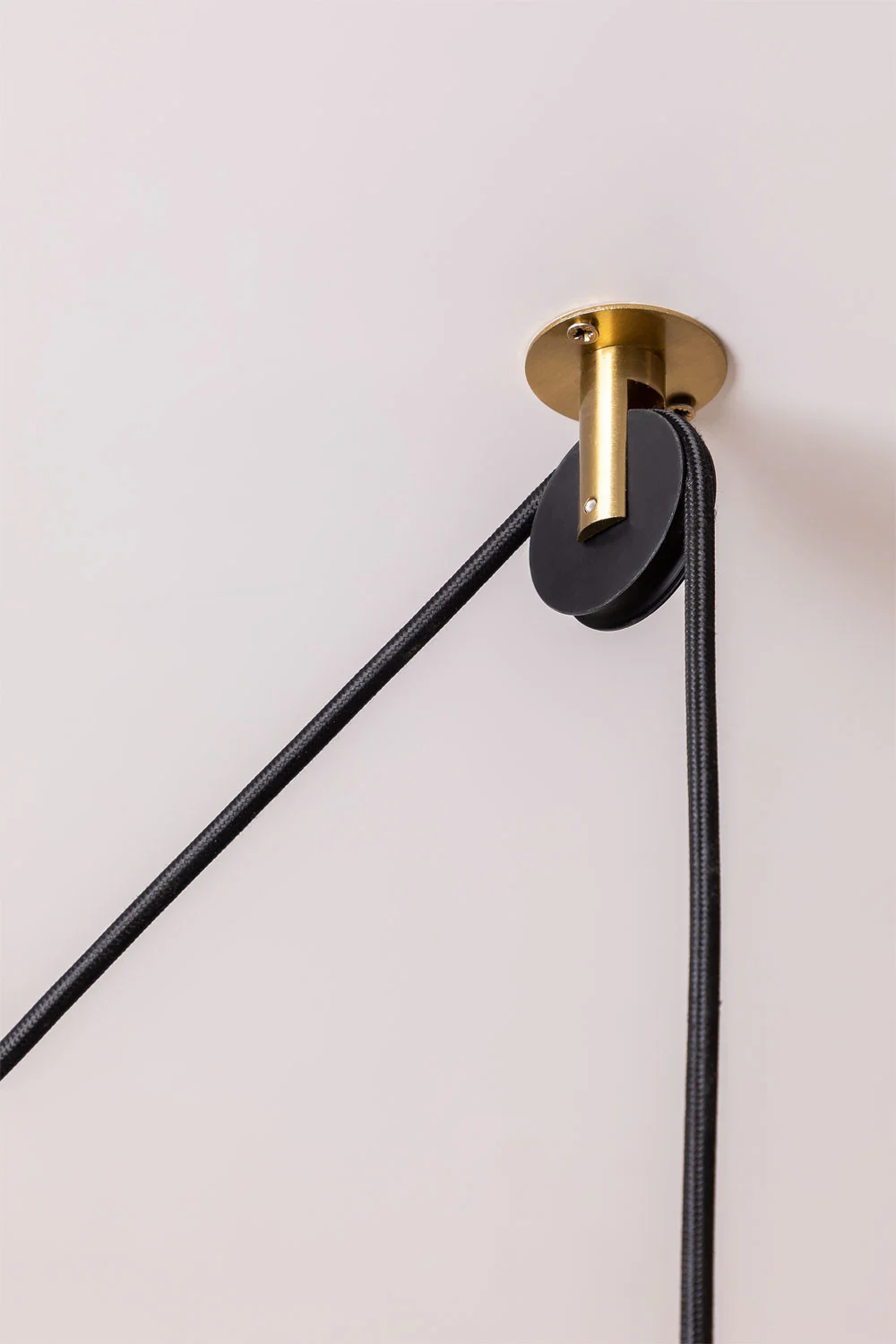 Transformer son intérieur : la suspension Filat, l'alliée des salons, cuisines et salles à manger