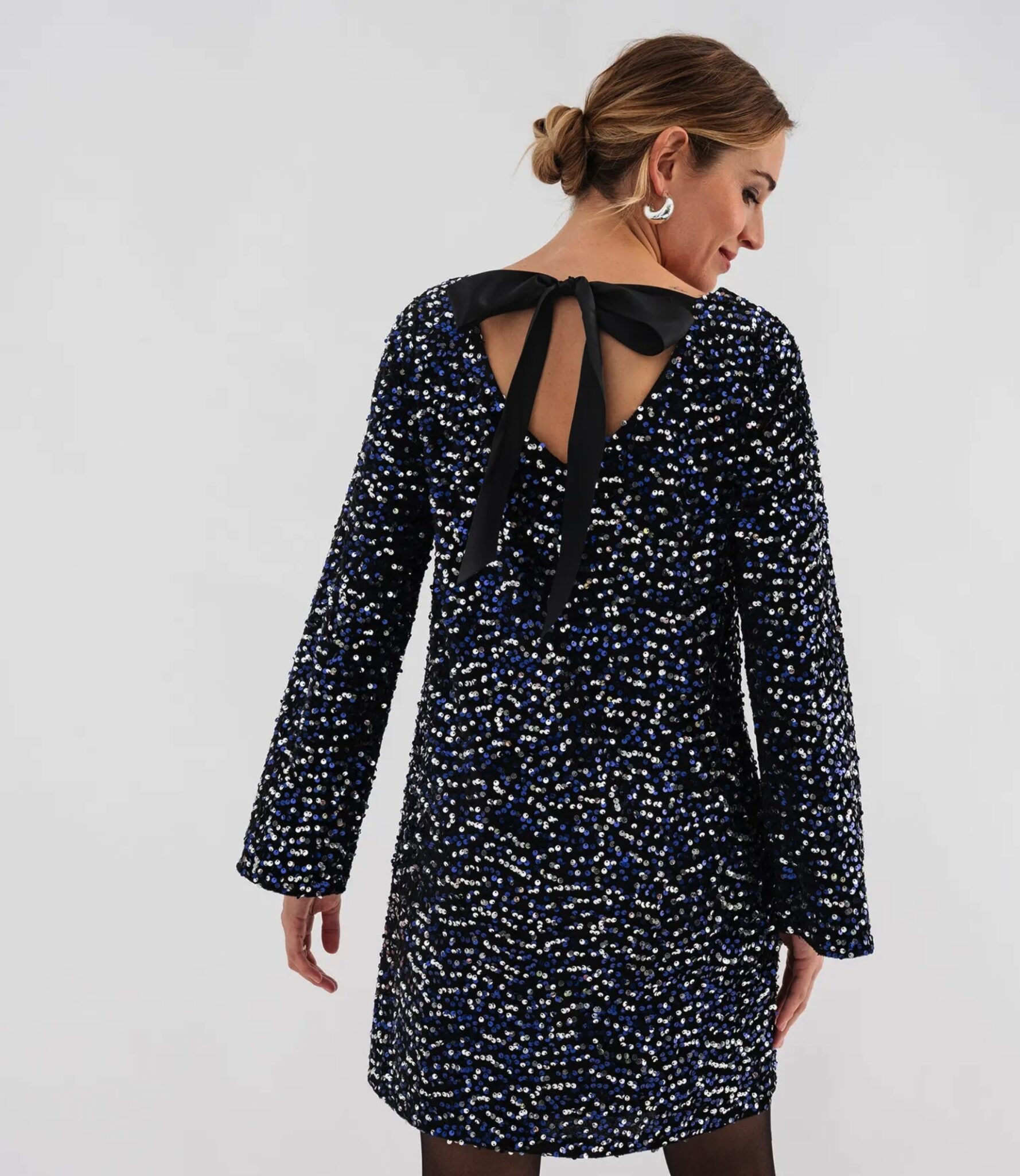 L'hiver sous le signe du glamour : pourquoi la robe à sequins Gémo s'impose cette saison