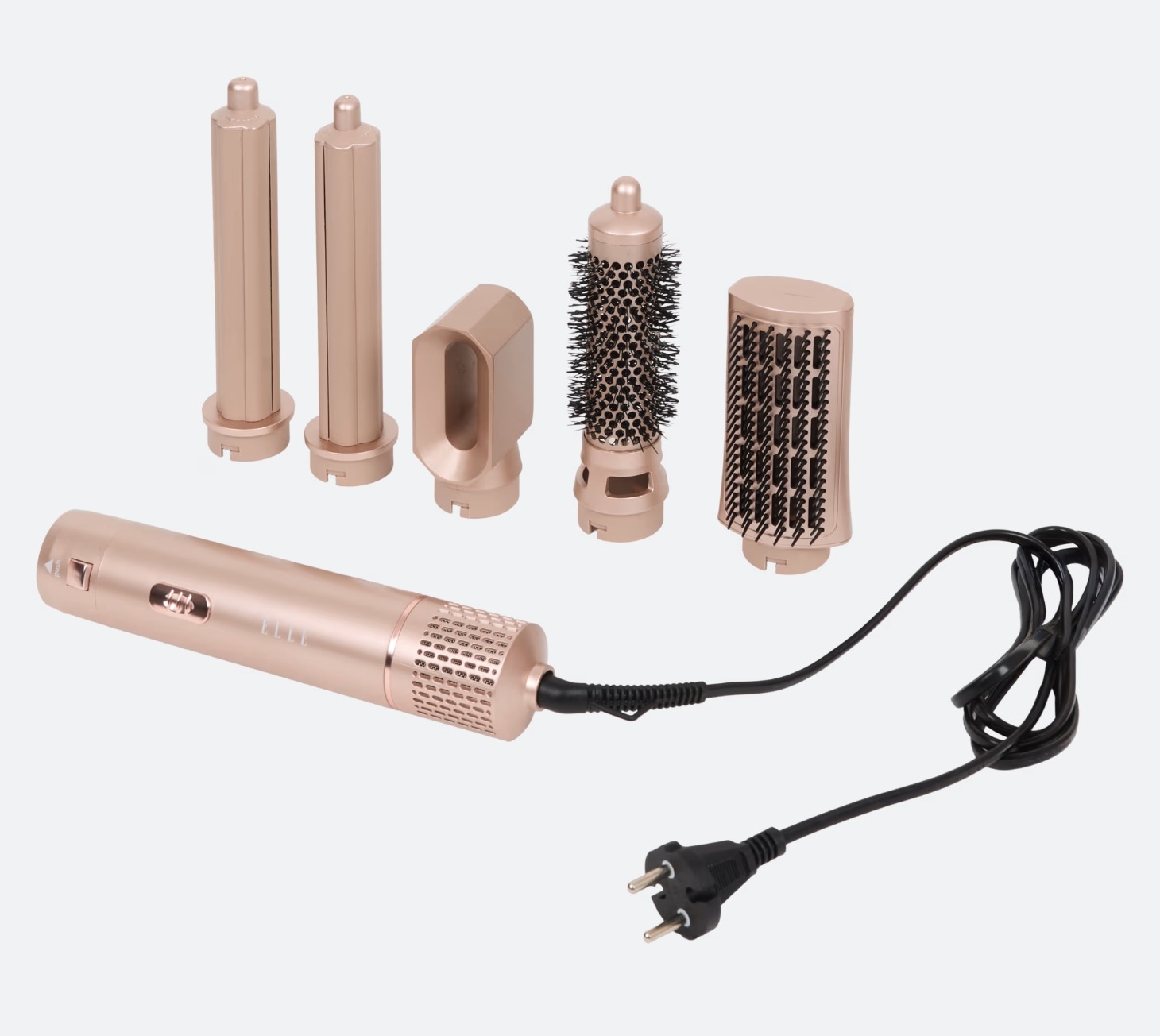 Cinq accessoires pour des coiffures de pro à la maison