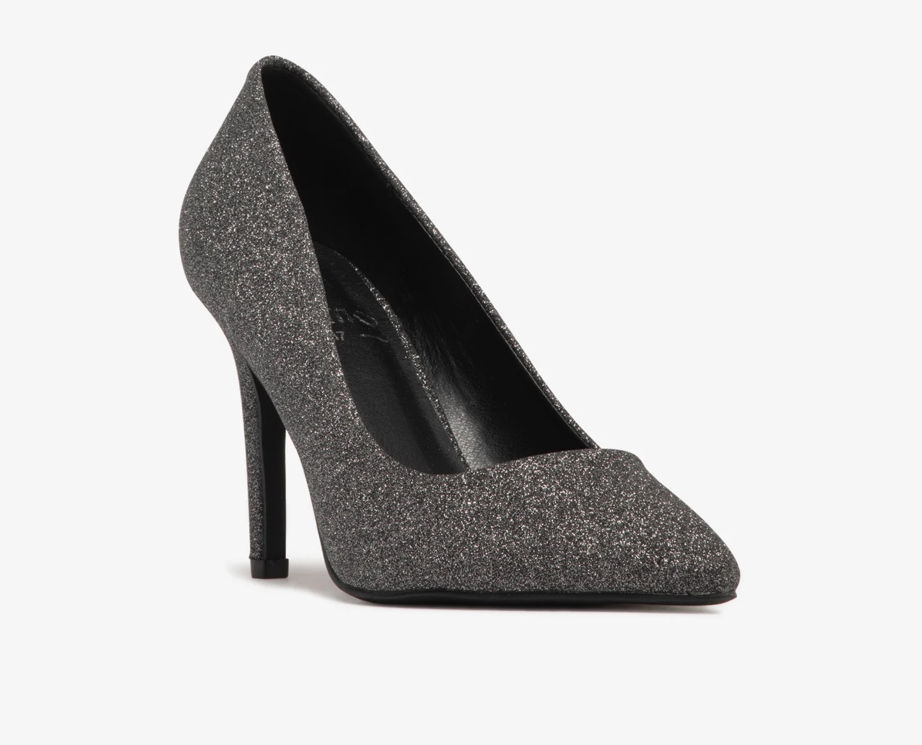 Talon aiguille et bout pointu : révélez votre féminité avec audace