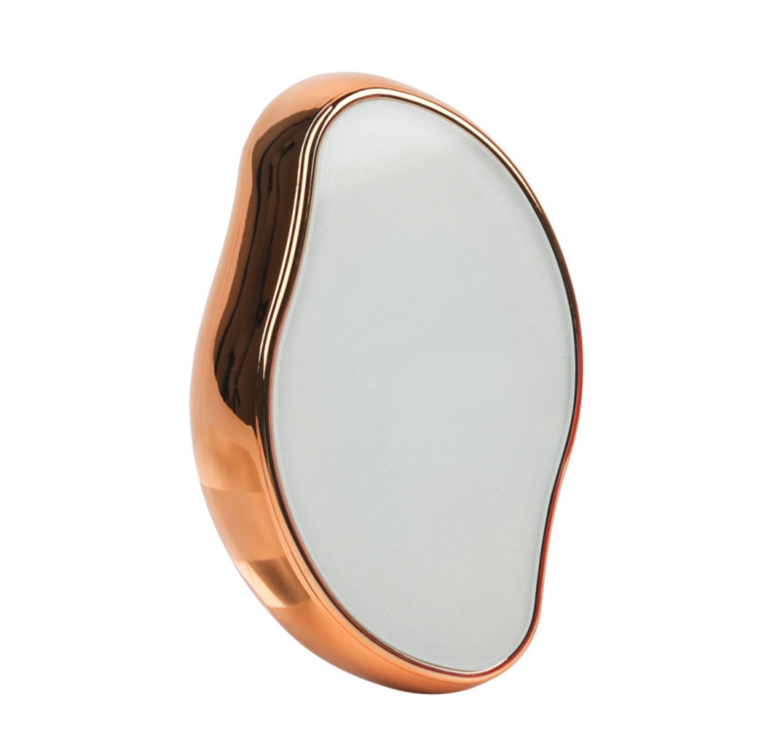 Peau lisse sur la durée : le duo gagnant exfoliation + hydratation