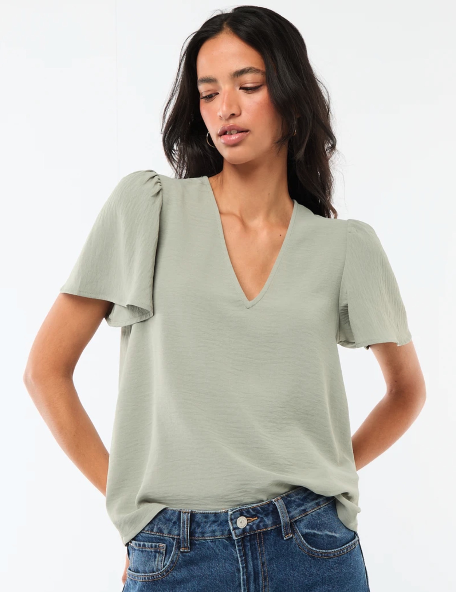 La fameuse blouse verte signée Kiabi qui met toutes les modeuses d'accord
