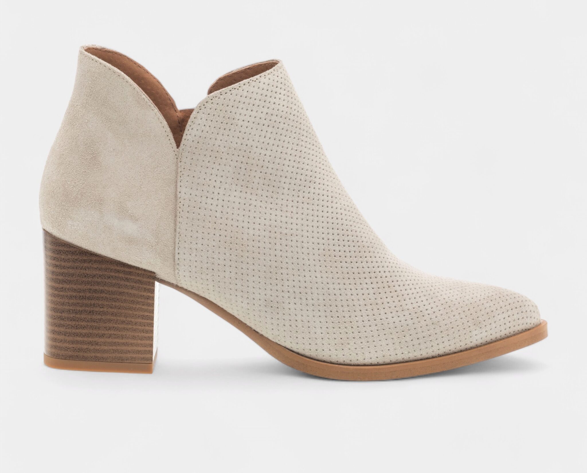 La pépite signée Besson qui affole déjà toutes les passionnées de chaussures